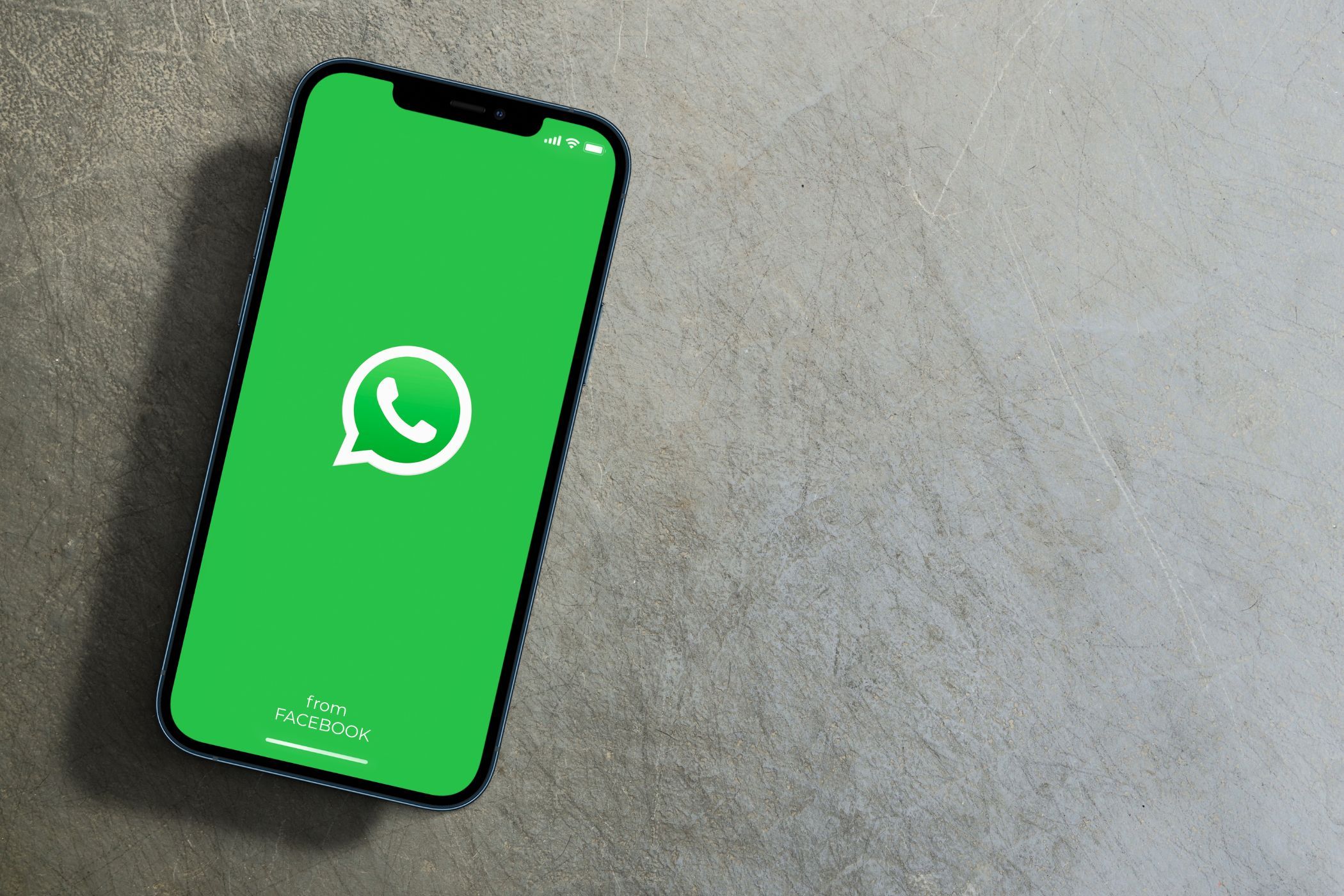 whatsapp’s-upcoming-reverse-image-search-lets-you-quickly-check-suspicious-photos